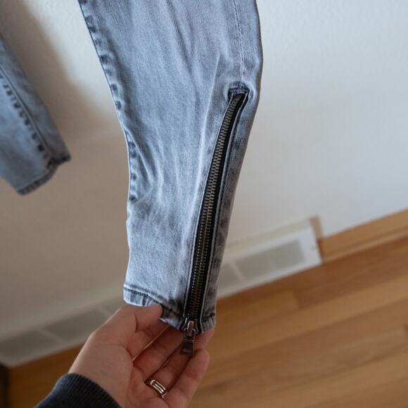 Mother The Looker High Waisted Zipper Jeans - Picture 3 of 6